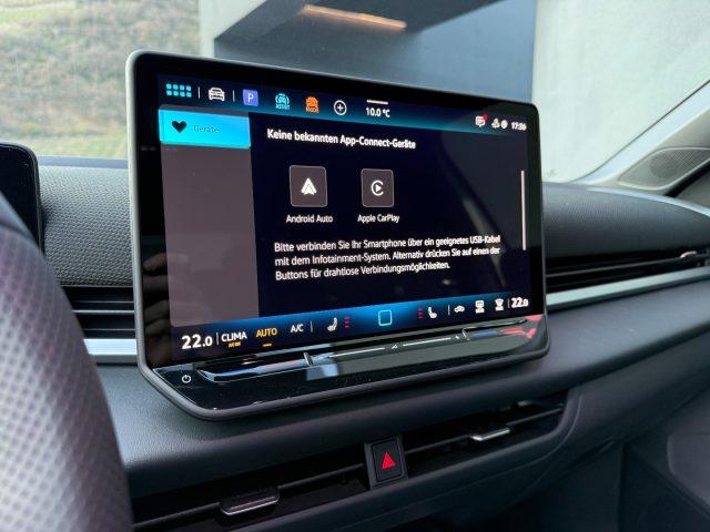 VOLKSWAGEN T-Roc Nuova 1.5 eTSI DSG R-Line GANCIO Black Style LED