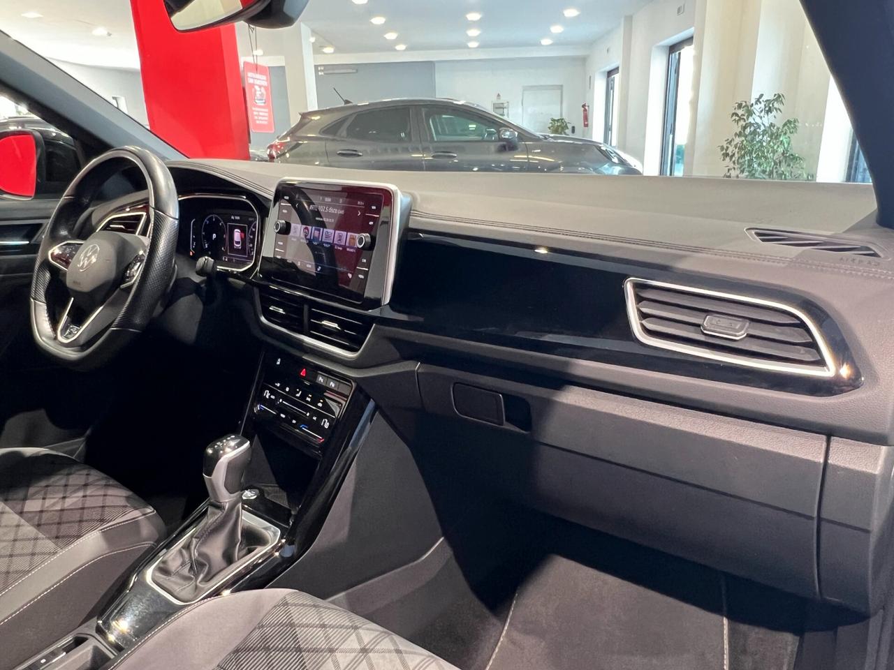 Volkswagen T-Roc 2.0 TDI 150 CV DSG R-Line