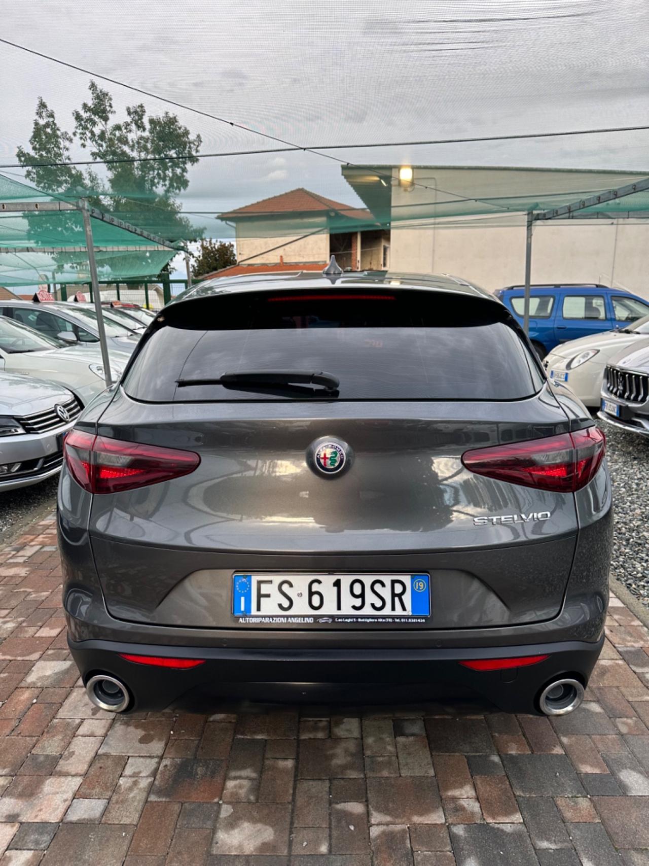 Alfa Romeo Stelvio 2.2 Turbodiesel 190 CV AT8 Q4 Executive