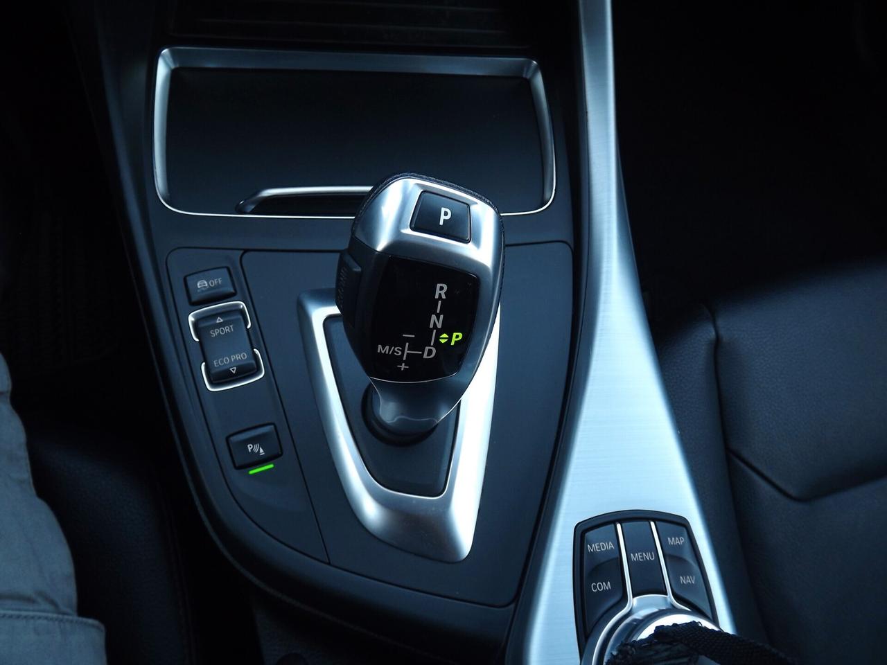 Bmw 118 118i 5p. Advantage