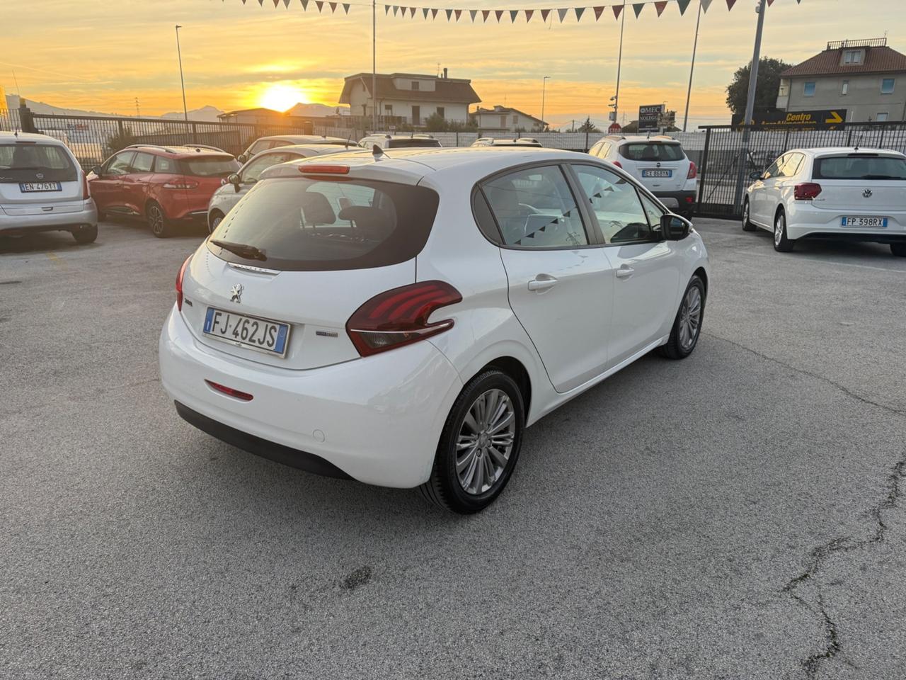 Peugeot 208 PureTech 82 5 porte Allure