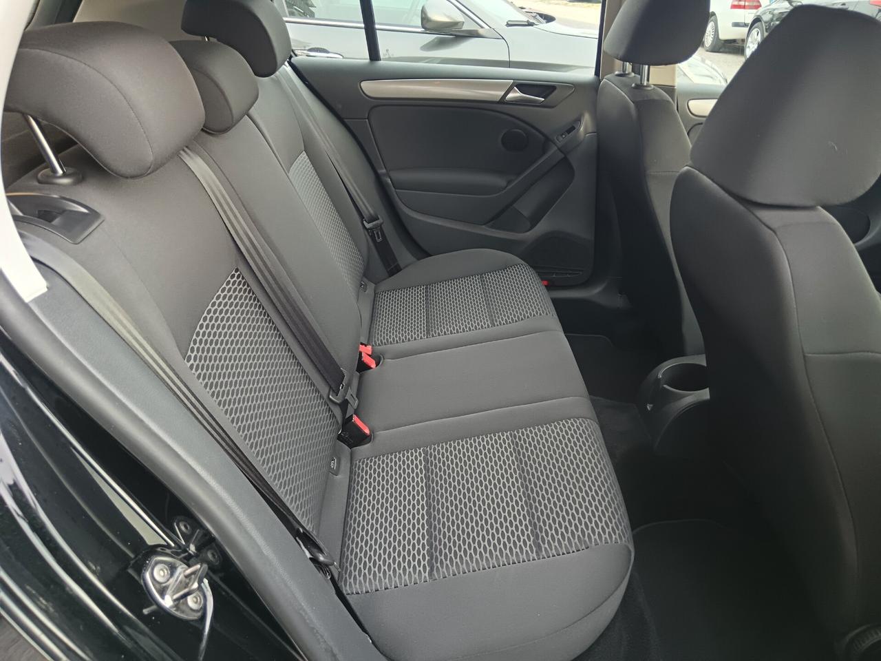 Volkswagen Golf 1.6 TDI 105CV NEOPATENTATI
