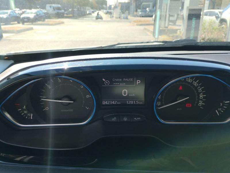 Peugeot 2008 PureTech Turbo 110 EAT6 S&S Allure