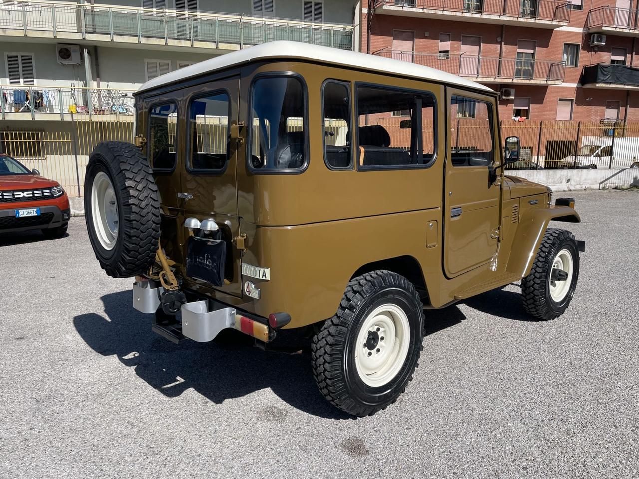 Toyota Land Cruiser LAND CRUISER BJ 40 LV