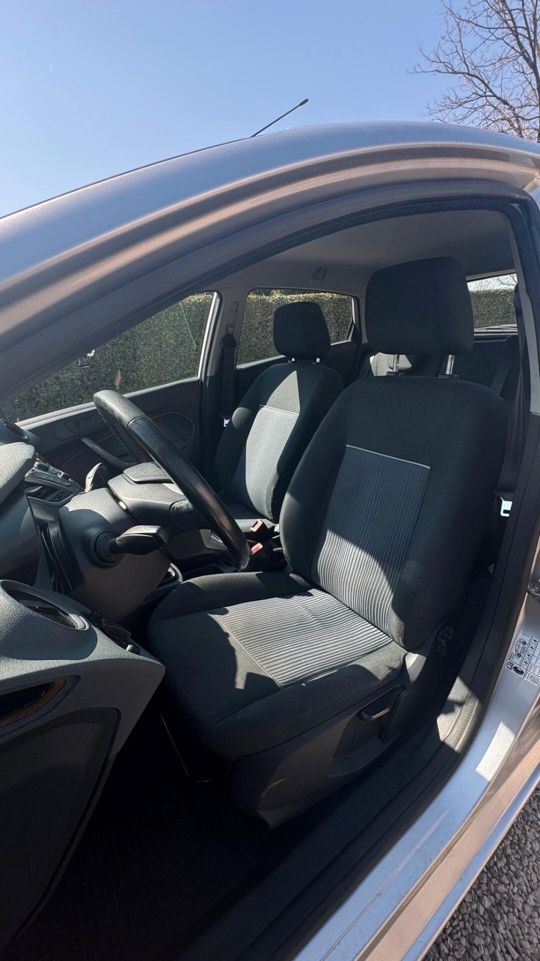 Ford Fiesta 1.4 TDCi 5p. Titanium 2011