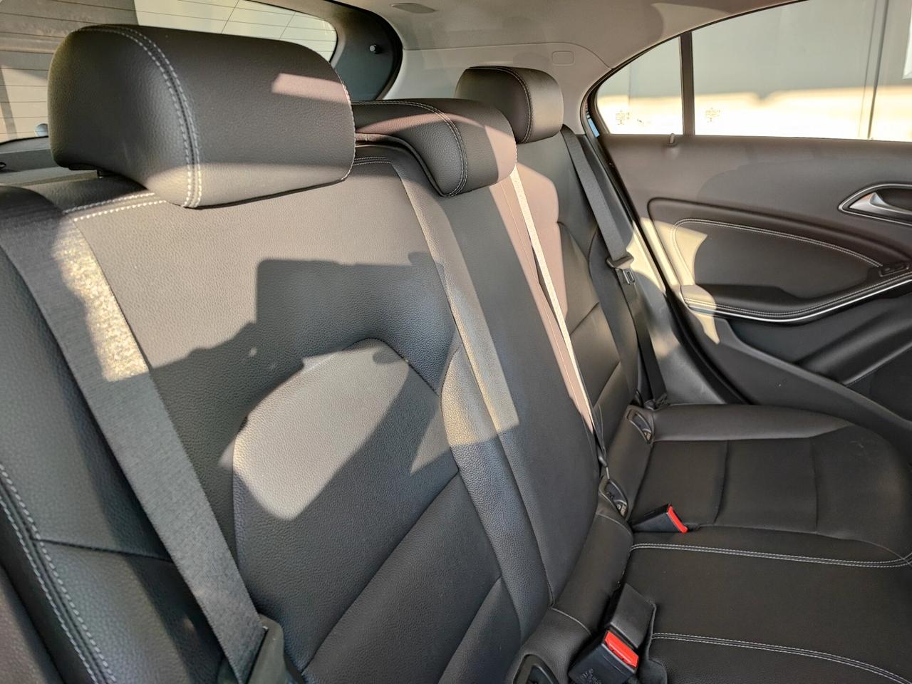 Mercedes-benz A 160 d Premium