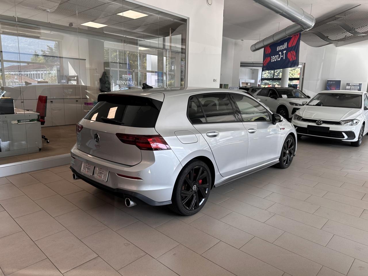 Volkswagen Golf GTI 2.0 TSI DSG