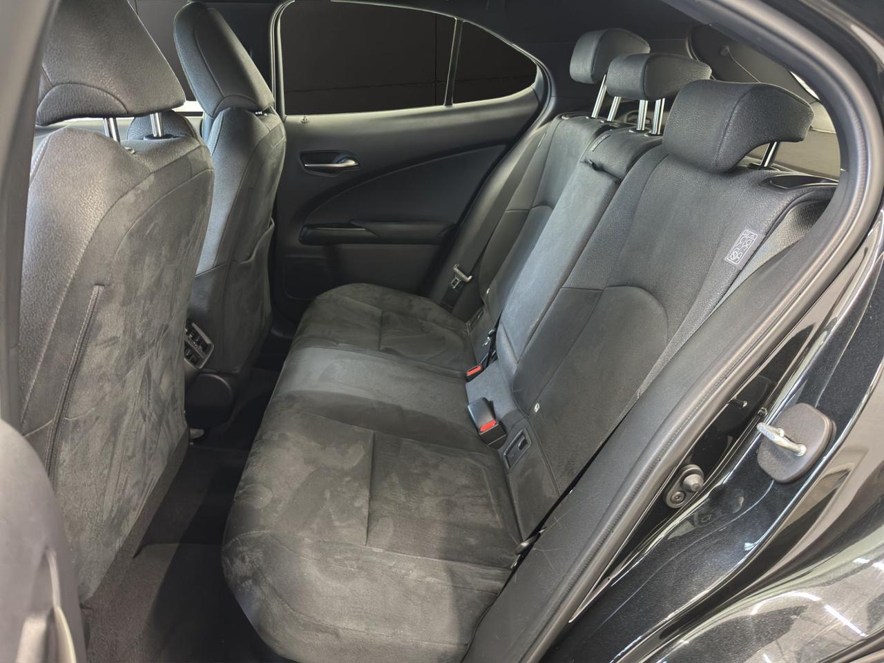 Lexus UX 250h 2.0 Urban 2wd cvt