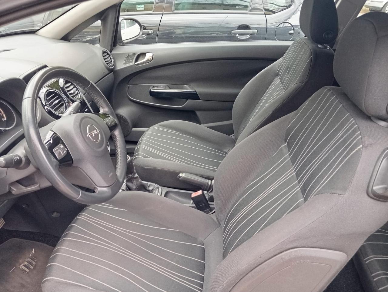 Opel Corsa 1.2 3 porte Edition