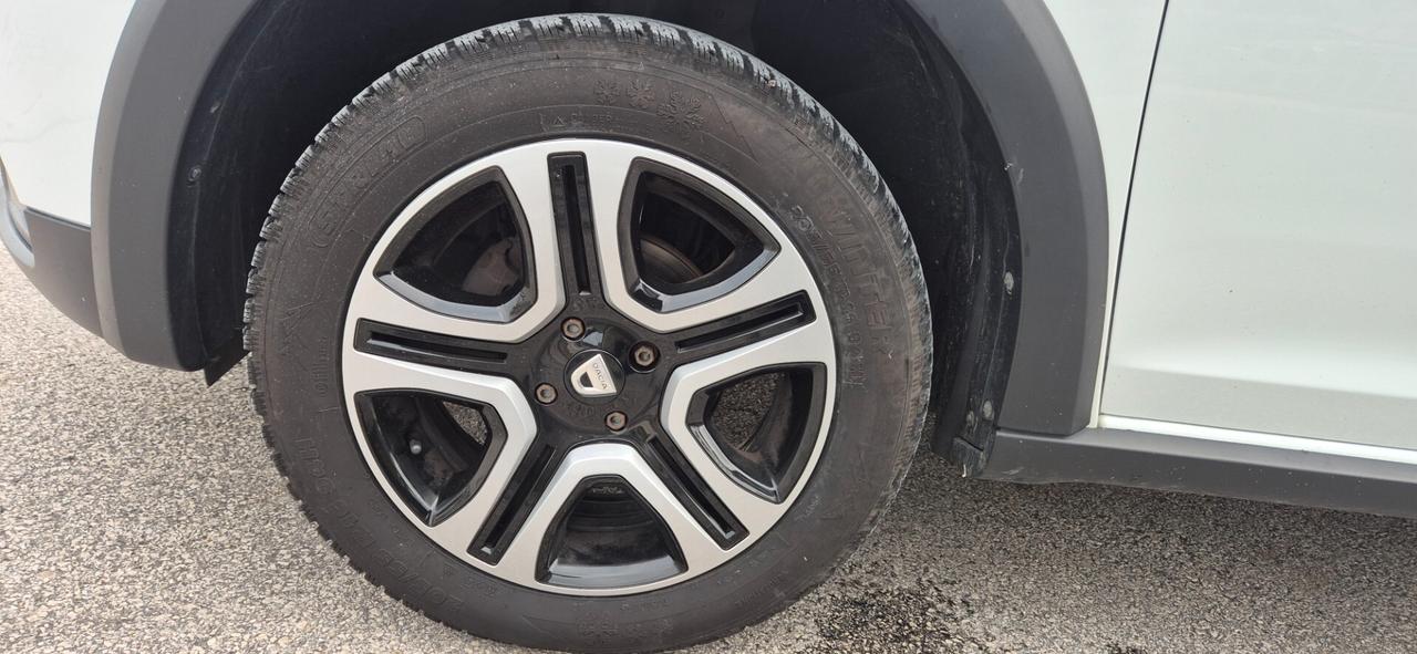 Dacia Sandero Stepway Turbo GPL 90 CV NEOPATENTATI