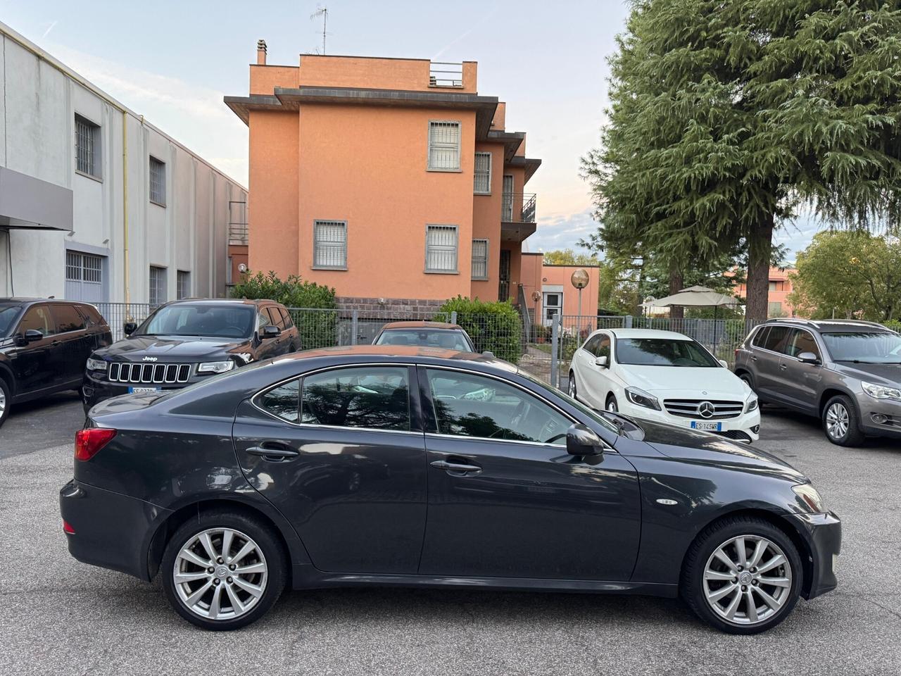 Lexus IS 220d 2.2 16V Luxury