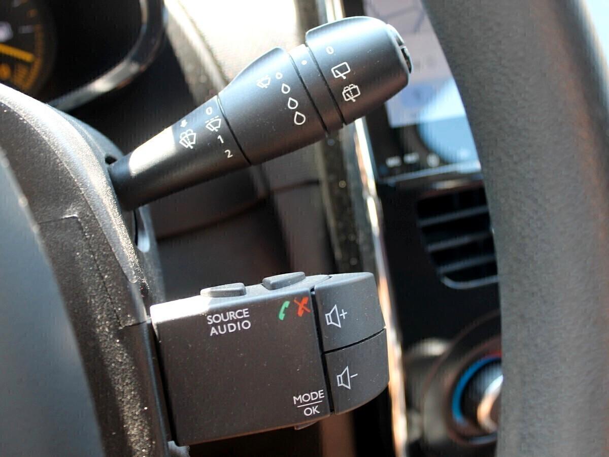 Renault Clio 1.2 Life 75cv E6 Navi PDC Retrocamera FINAZIABILE