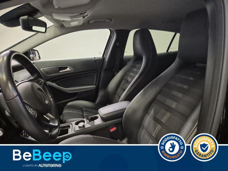 Mercedes-Benz GLA 200 SPORT AUTO