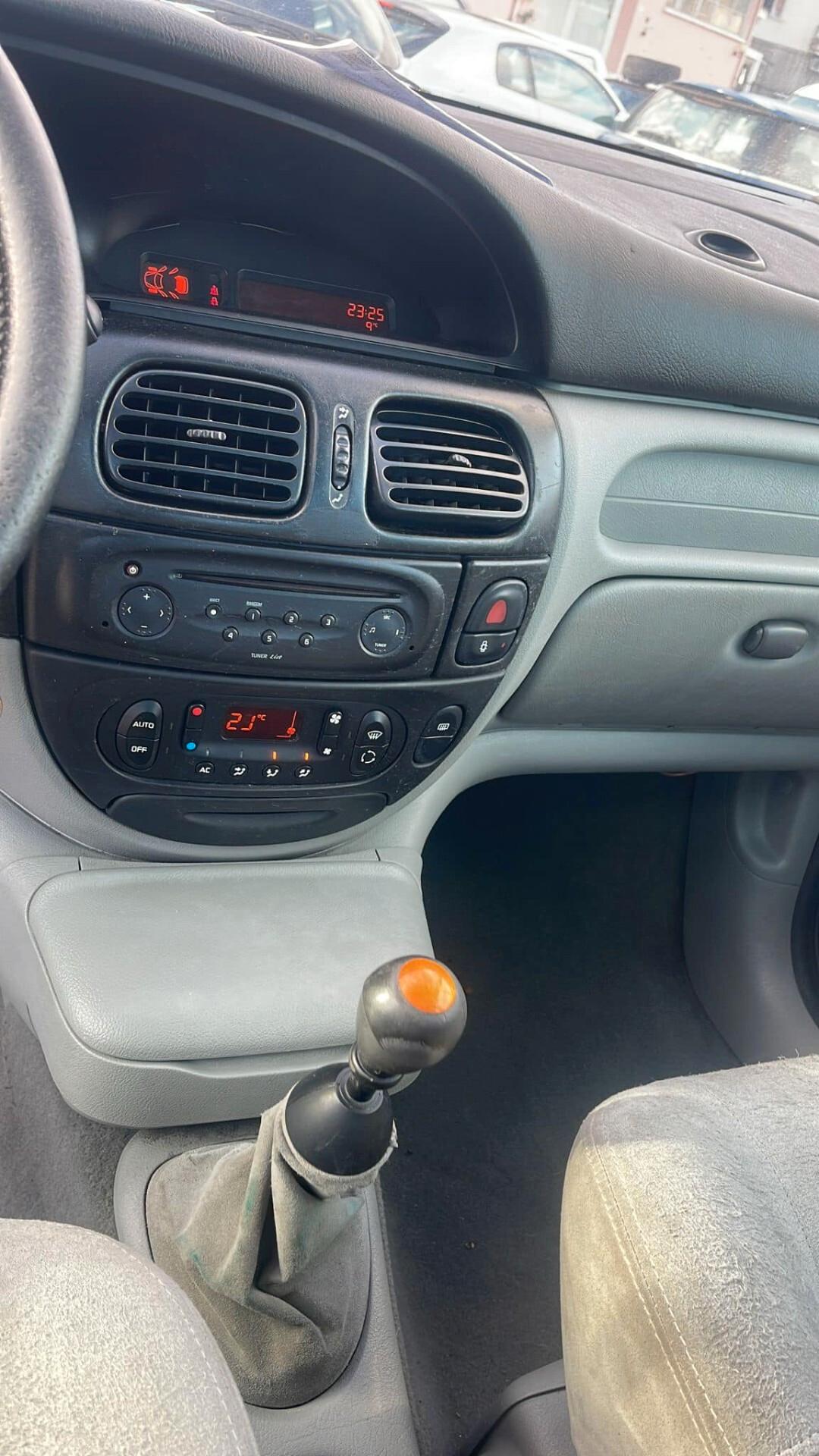 Renault Megane SCENIC XR4