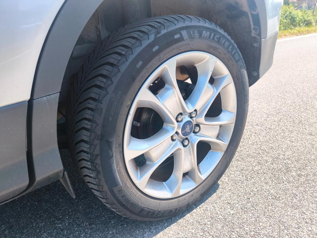 FORD KUGA 2,0 TDCI 4X4- TITANIUM-CAMBIO AUTOMATICO