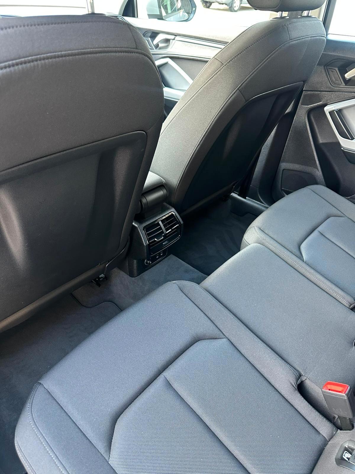 Audi Q3 35 TDI S tronic Business Advanced