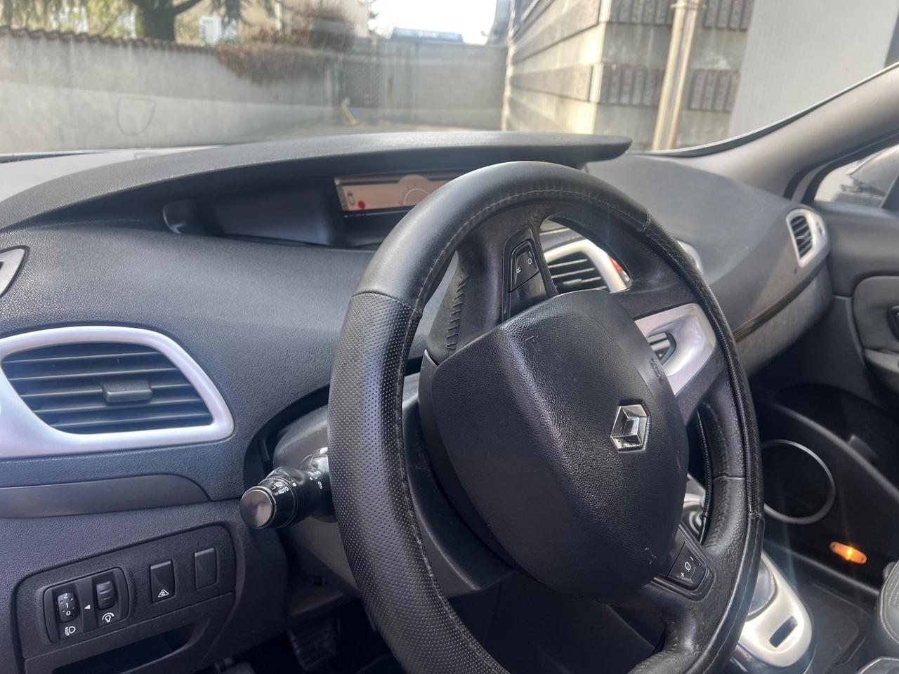 Renault Scenic Scénic X-Mod 1.9 dCi 130CV Dynamique