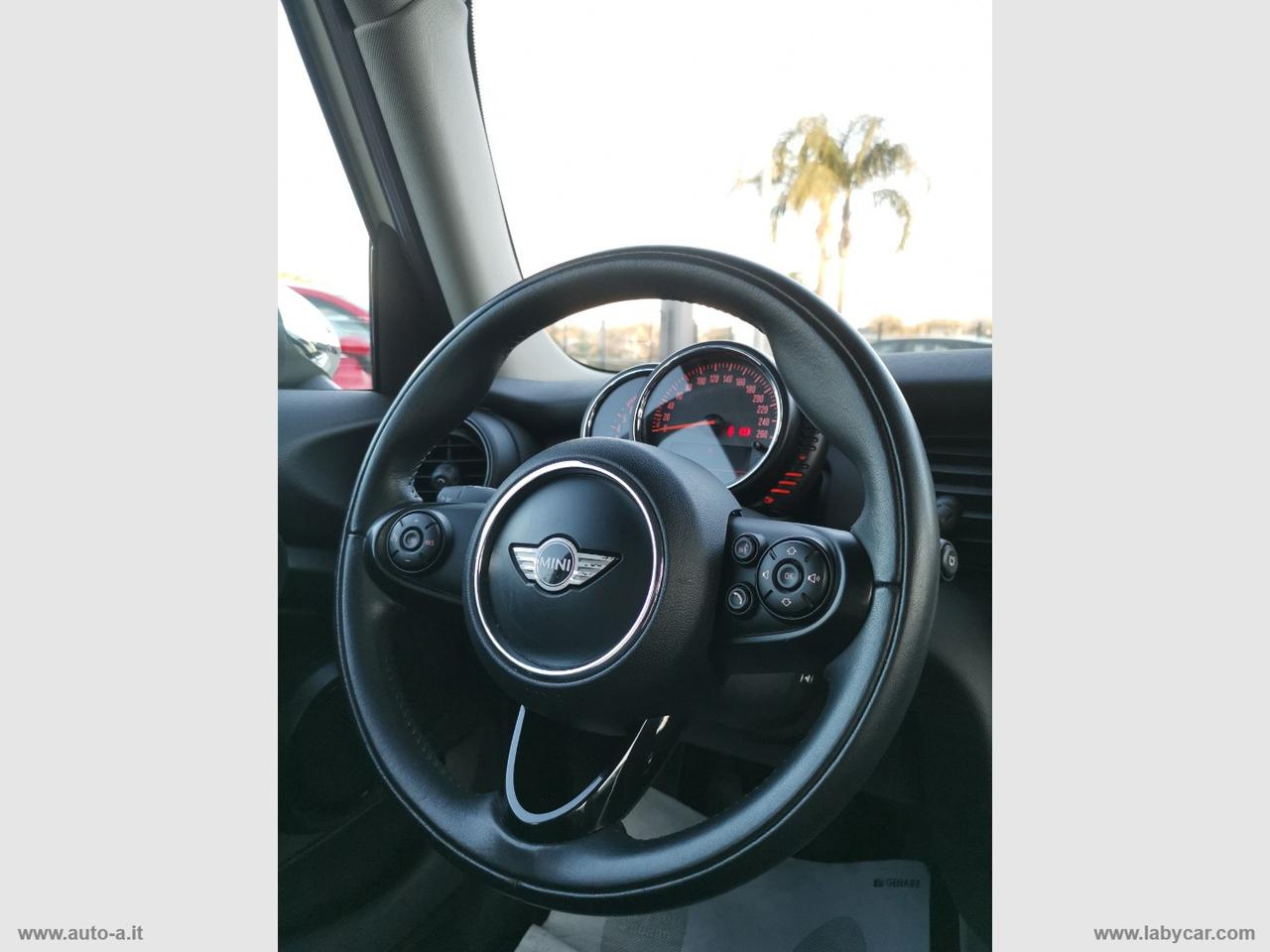 MINI Mini One 5 porte