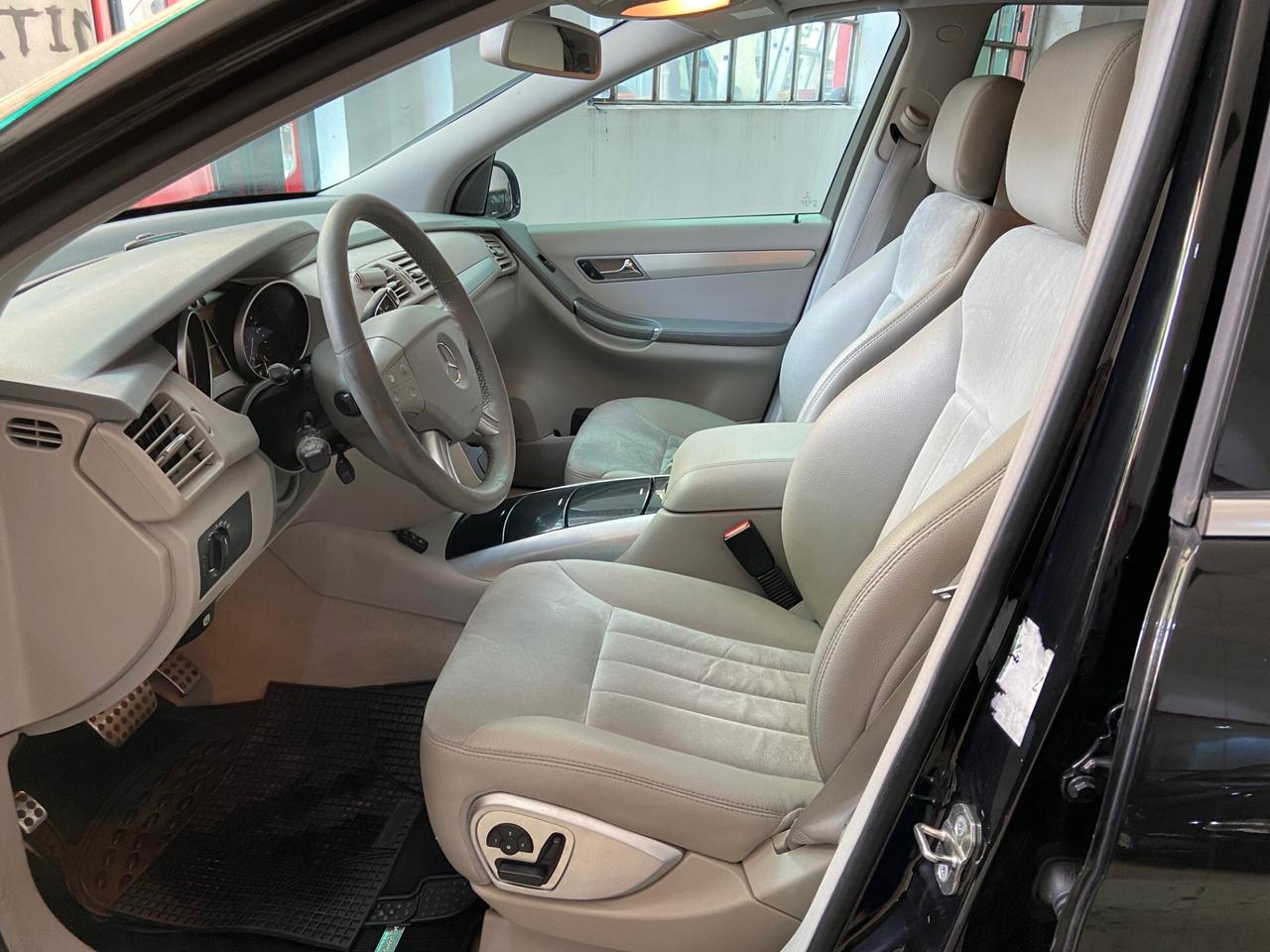 Mercedes-benz R 320 R 320 CDI cat 4Matic Premium 7 POSTI!!!