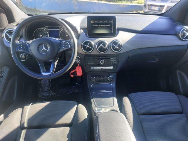 MERCEDES-BENZ B 180 d Automatic Premium