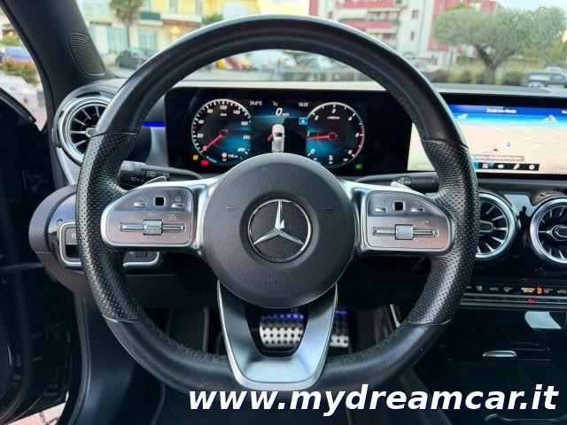 MERCEDES-BENZ A 180 d Automatic Premium Night Edition LUCI AMBIENTE
