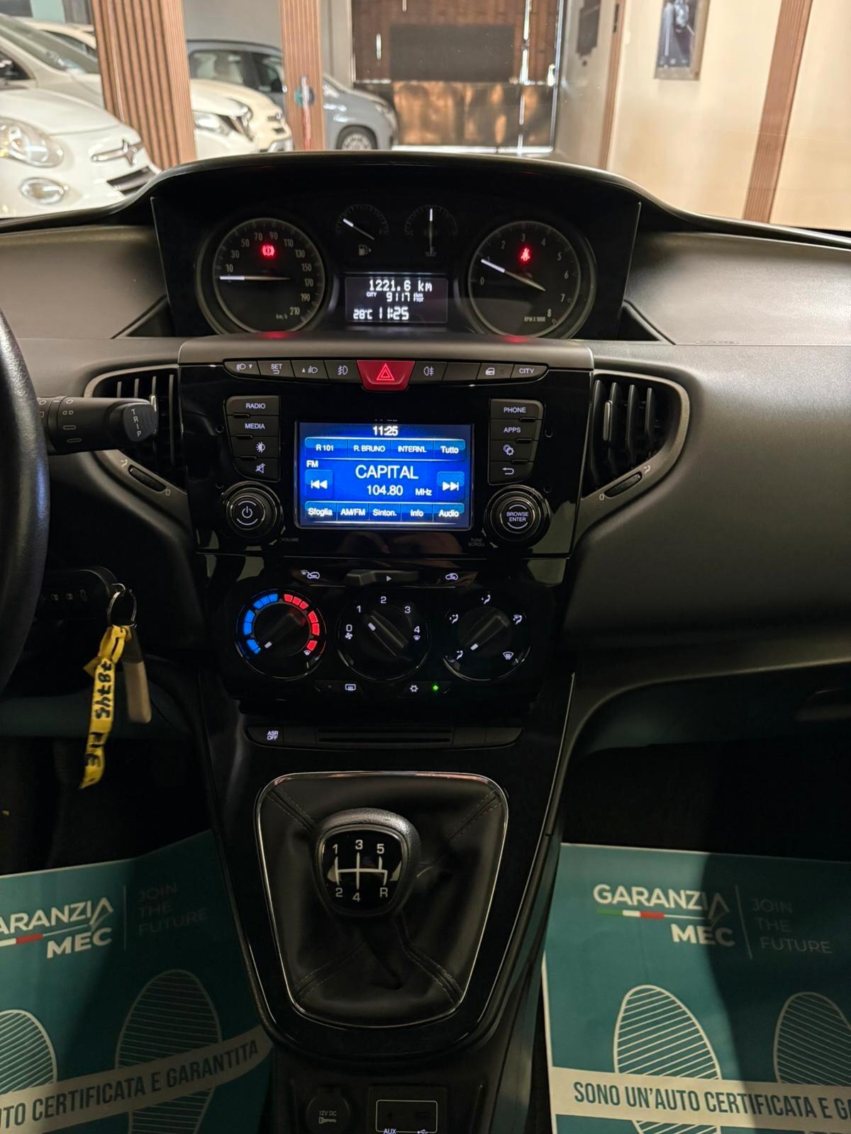 Lancia Ypsilon 1.200cc 69 CV 5 porte Platinum
