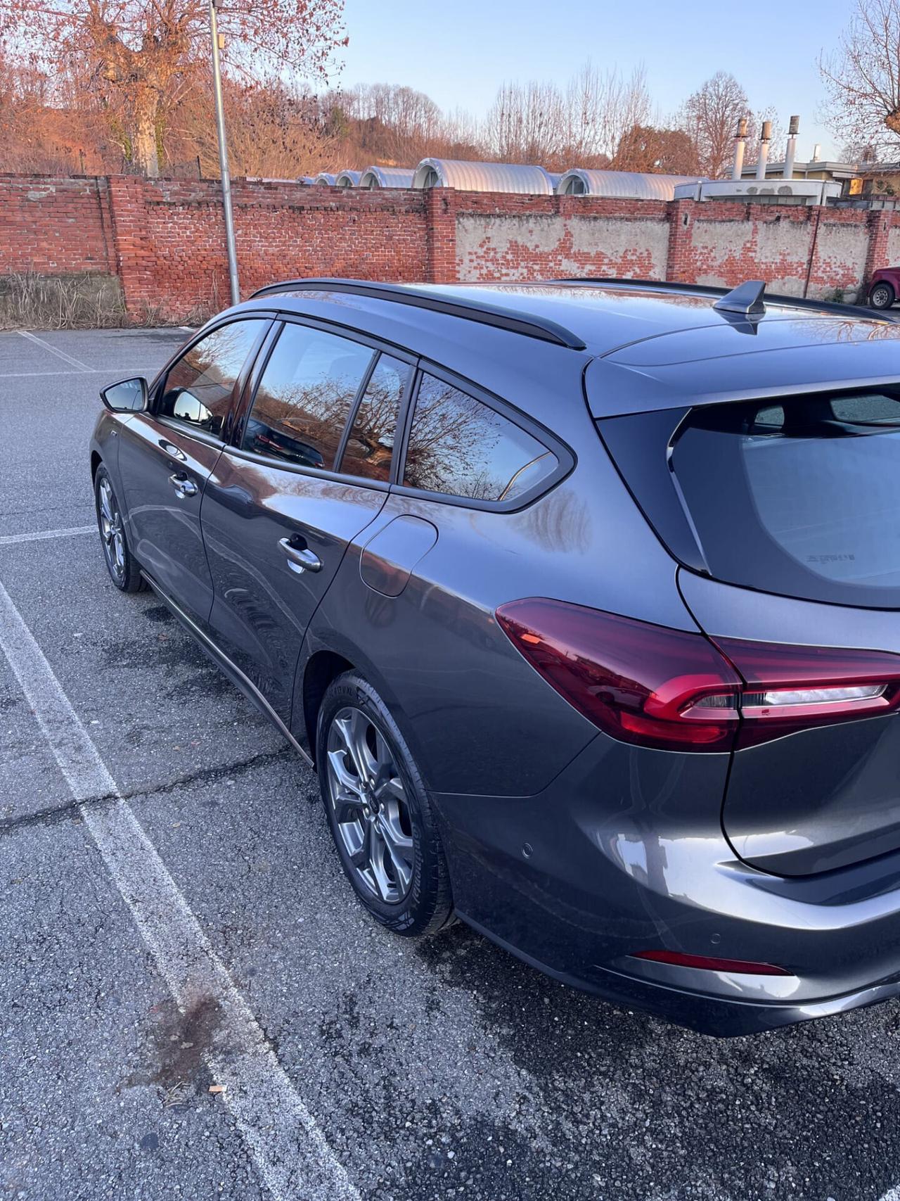 Ford Focus 1.0 Hybrid 125 CV SW ST-Line