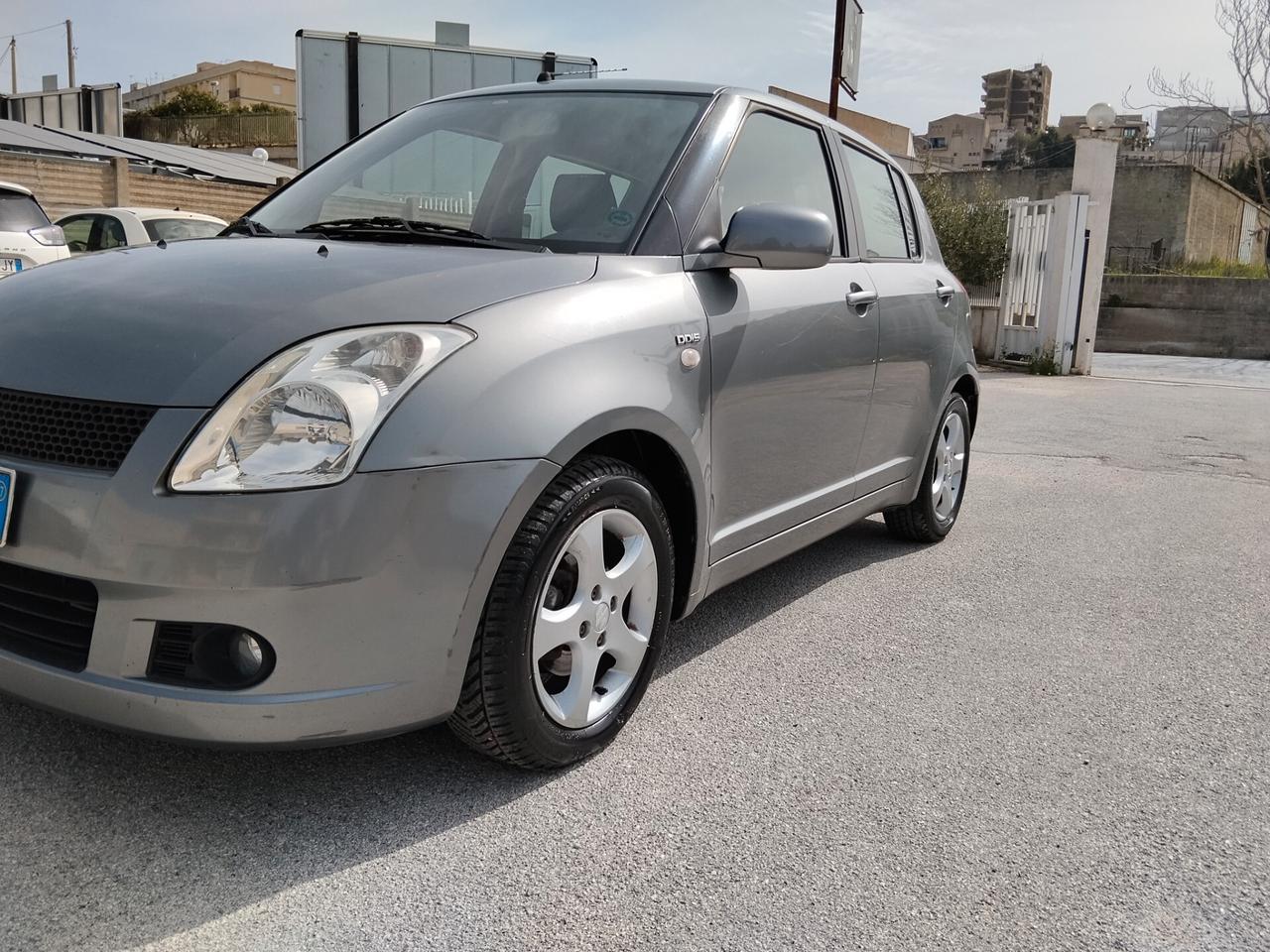 Suzuki Swift 1.3 DDiS 5p. GLX