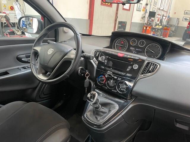 Lancia Ypsilon 1.2 69 CV 5 porte S&S Gold E5 GARANZIA 12 MESI!!!!