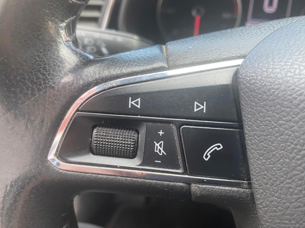 Seat Leon 1.6 TDI 105 CV ST Business NAVI