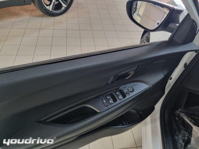 HYUNDAI i20 1.2 MPI MT GPL Connectline MY 25 KM0