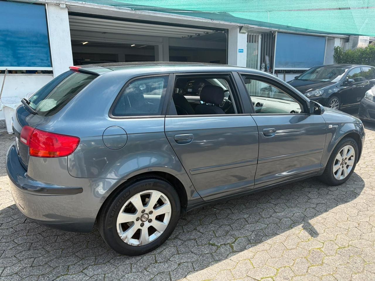 Audi A3 SPB 2.0 16V TDI Attraction*CERCHI
