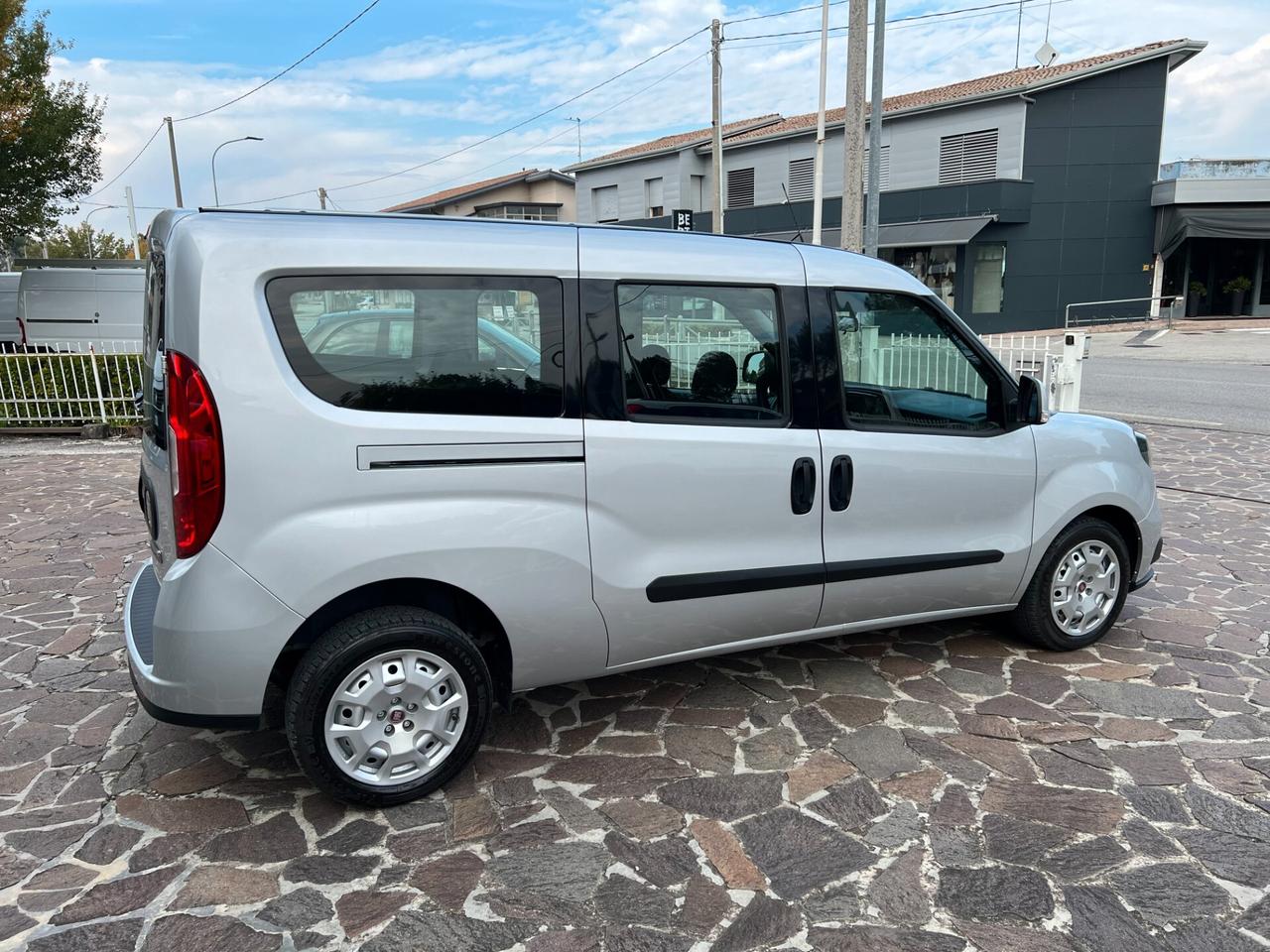 Fiat Doblo Maxi 1.6 MJT 120CV S&S Combi N1 5 Posti