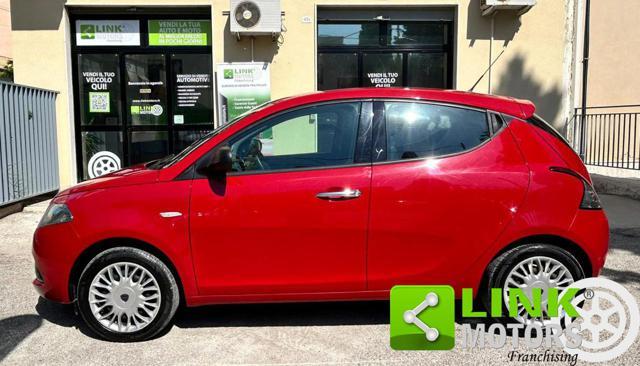 LANCIA Ypsilon 1.2 69 CV 5 porte Platinum