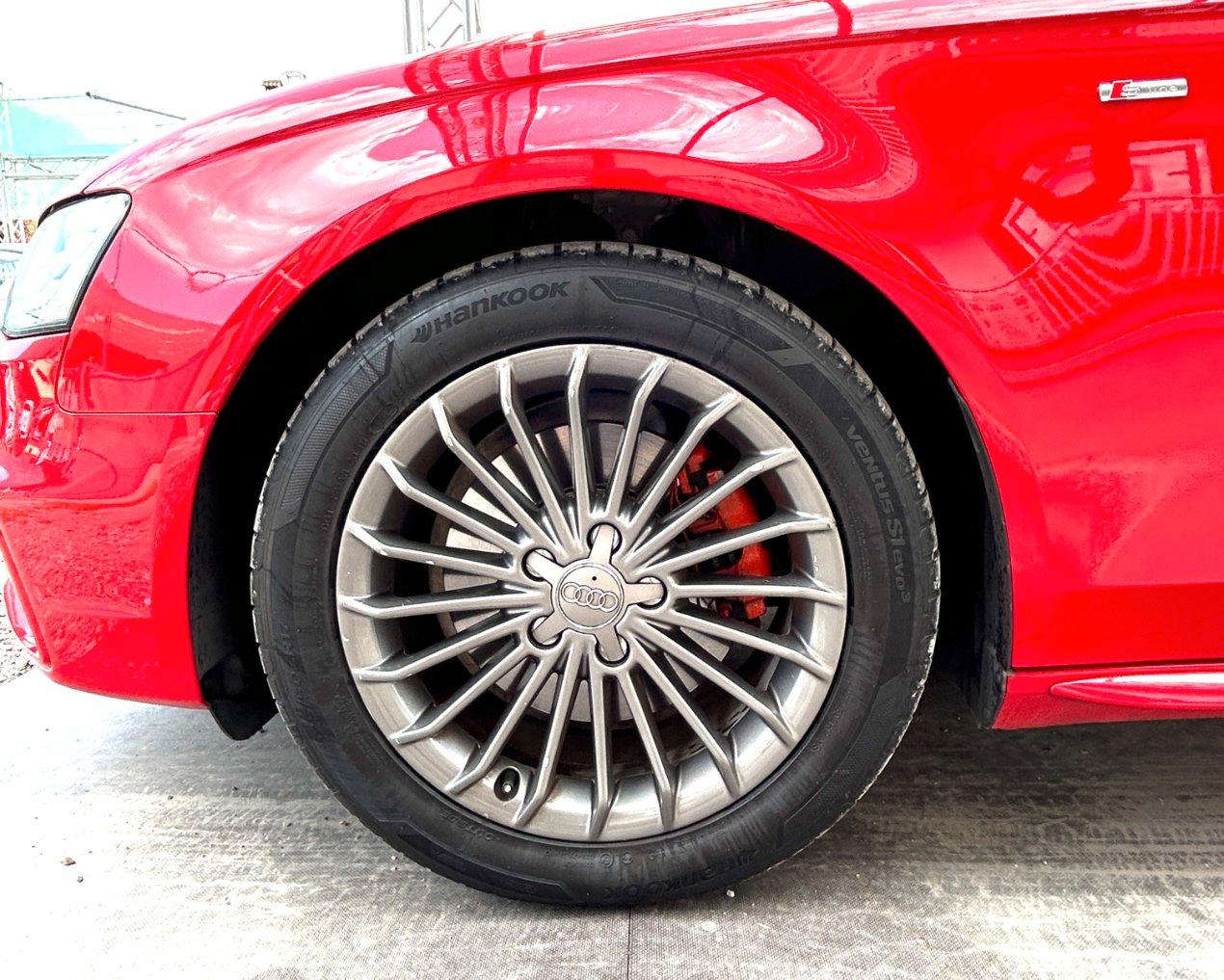 Audi A 4 2.0 TDI QUATTRO BERLINA