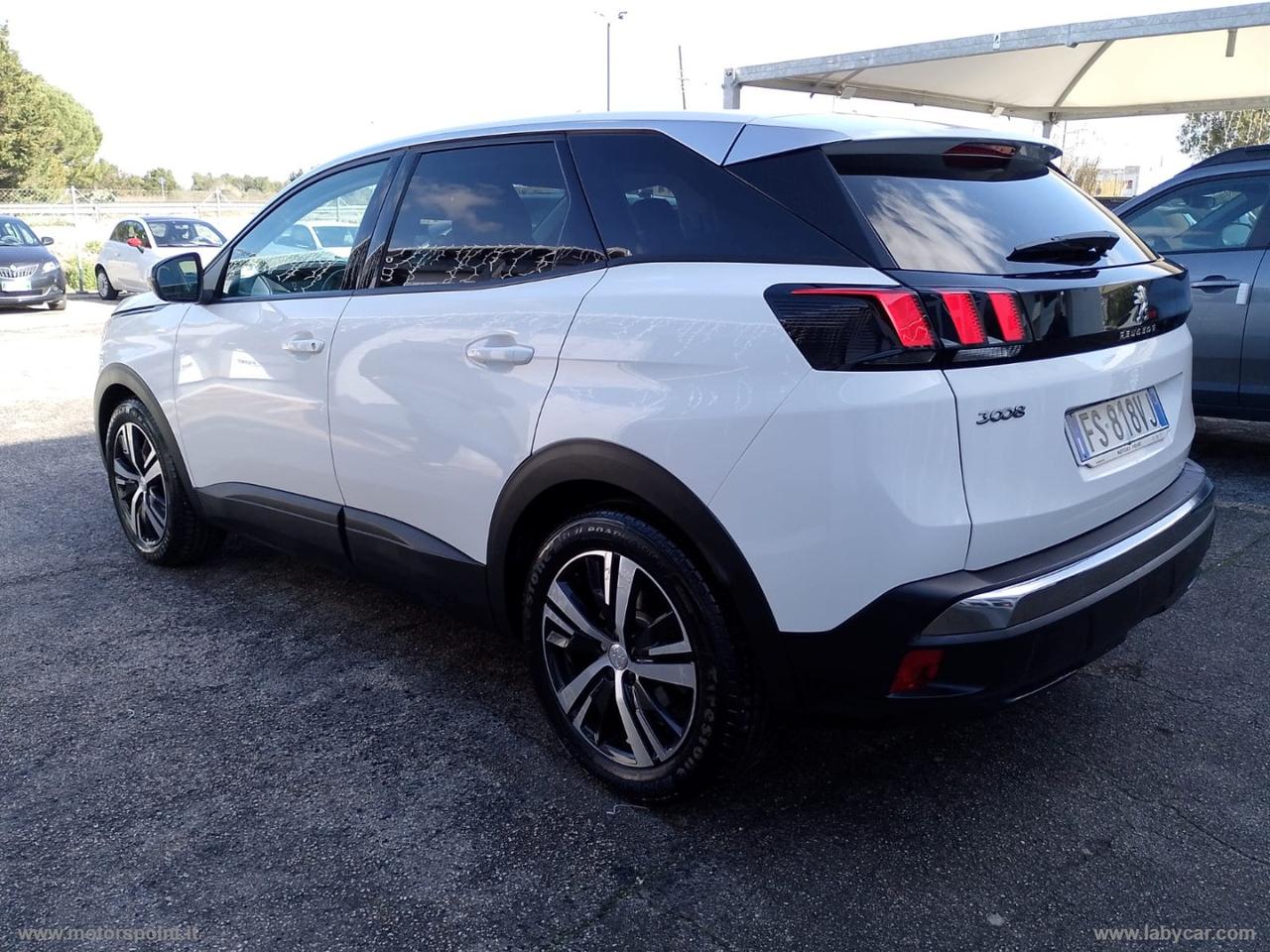 PEUGEOT 3008 BlueHDi 130 S&S Allure