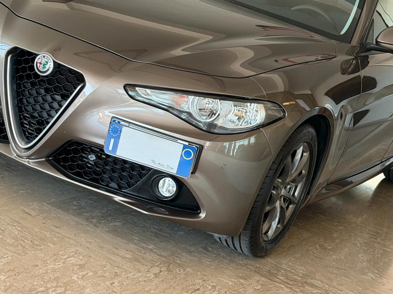 Alfa Romeo Giulia 2.2 TURBODIESEL 180 cv. SUPER (Nav)