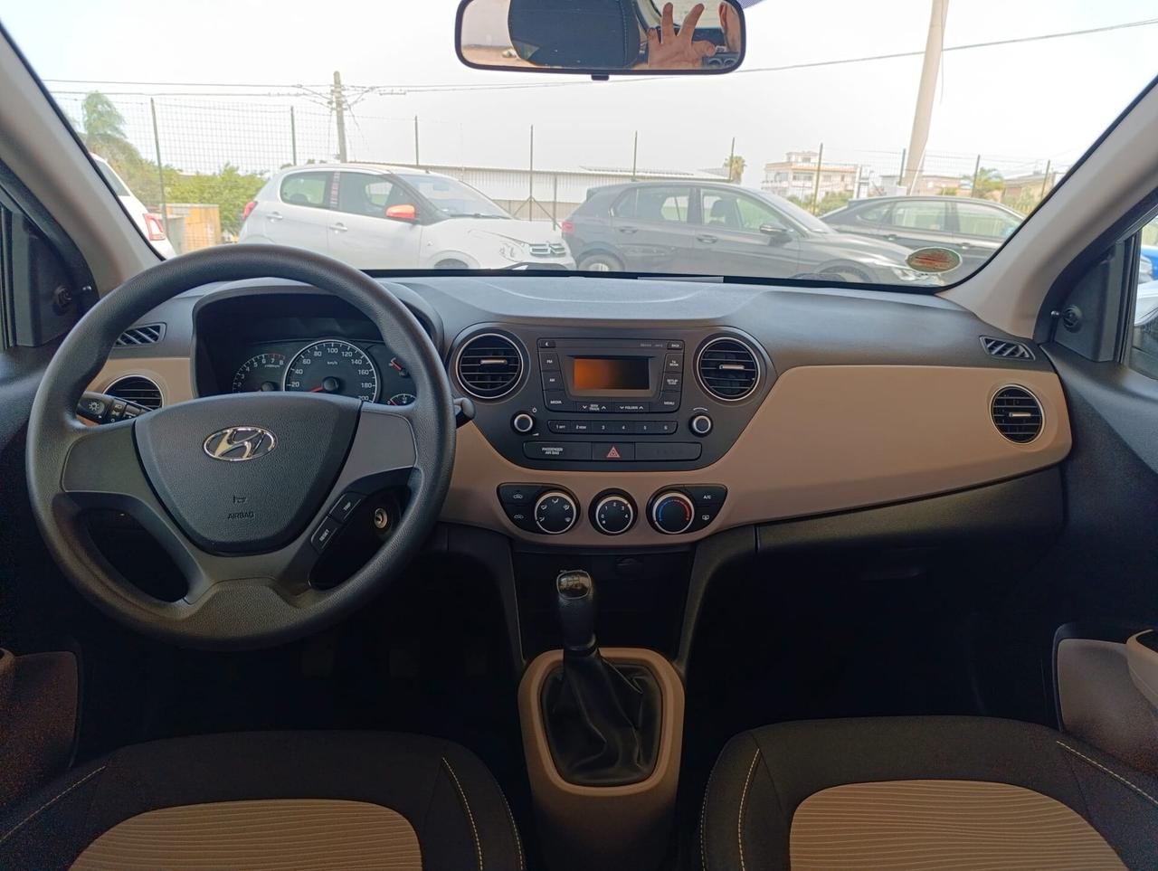 Hyundai i10 1.0 cv 67 cv 2017