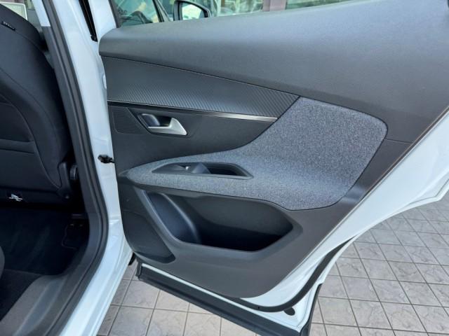 Peugeot 3008 1.5 bluehdi Business s&s 130cv eat8