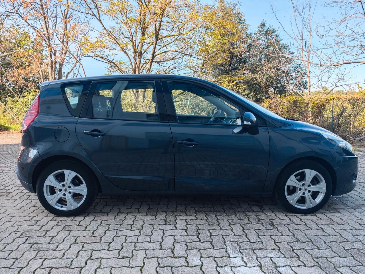 Renault Scenic Scénic X-Mod 1.5 dCi