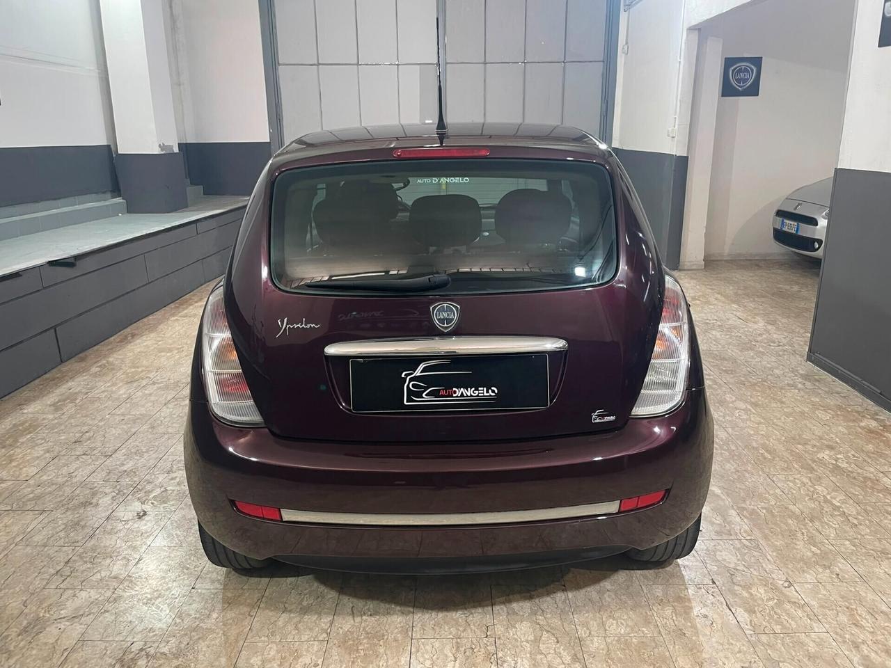 Lancia Ypsilon 1.2 Modamilano
