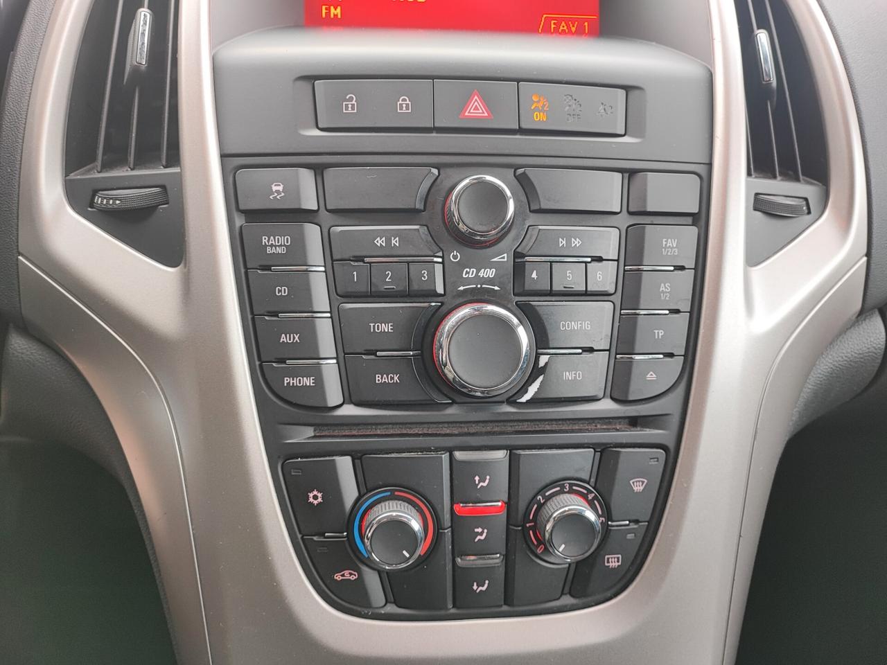 Opel Astra 1.6 115CV Sports Tourer Cosmo