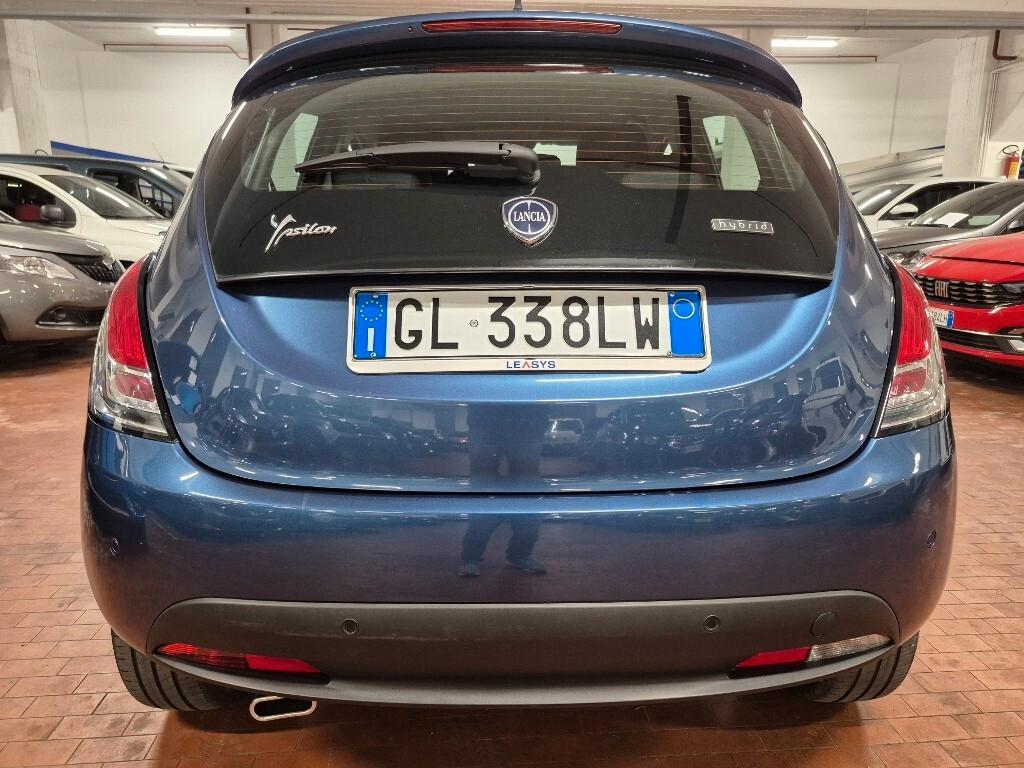 Lancia Ypsilon 1.0 FireFly 5 porte S&S Hybrid Gold