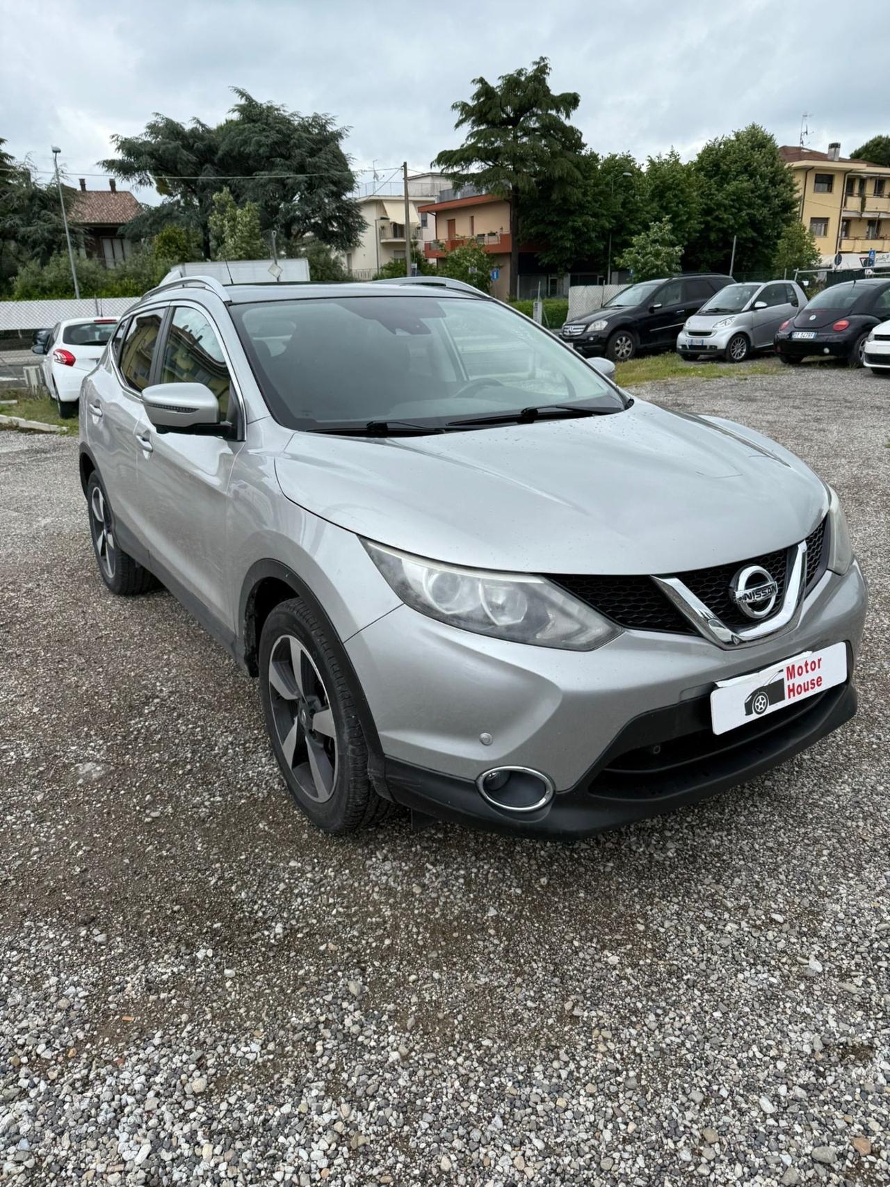 Nissan Qashqai 1.5 dCi DPF Tekna