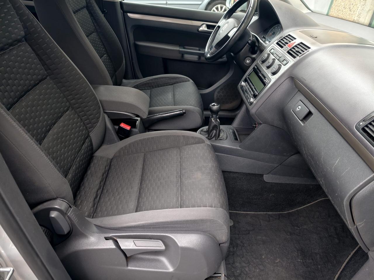 Volkswagen Touran 7 POSTI BENZINA METANO 2008