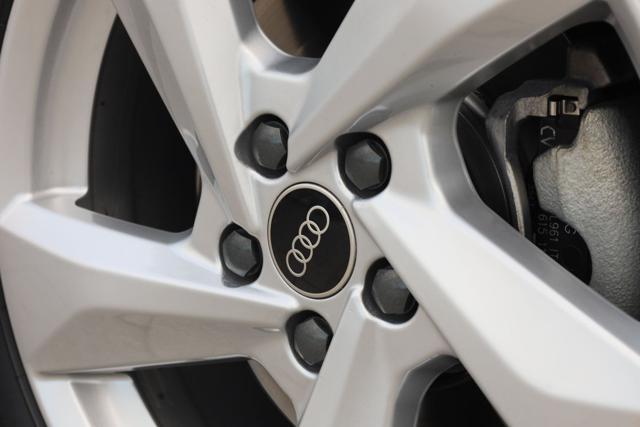 AUDI Q3 35 TFSI S tronic Business Advanced