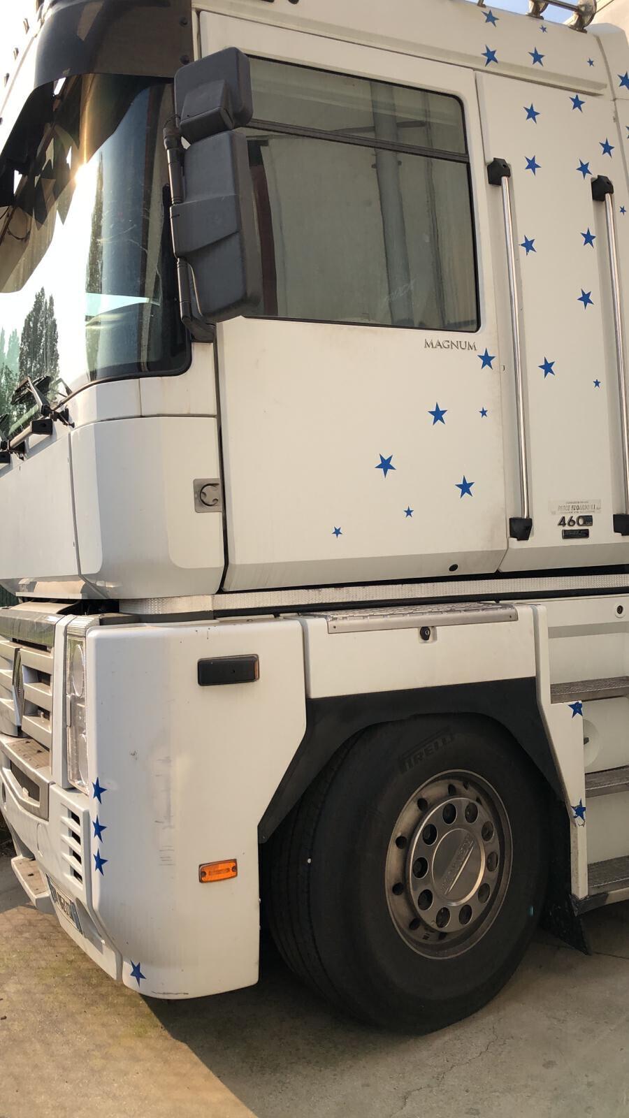 Renault Trucks MAGNUM 460 CAMION FRIGO