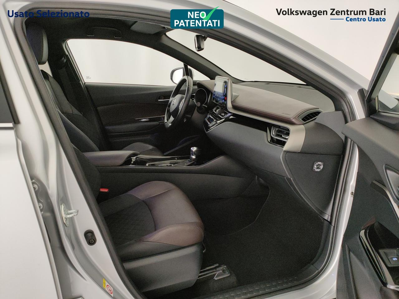 Toyota C-HR 1.8h lounge 2wd e-cvt