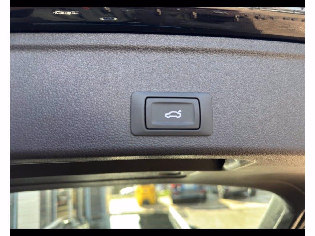 AUDI A4 allroad 40 2.0 tdi mhev business evolution quattro 204cv s-tronic del 2024