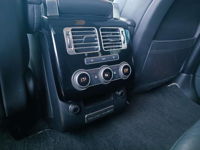LAND ROVER Range Rover 4.4 SDV8 Autobiography